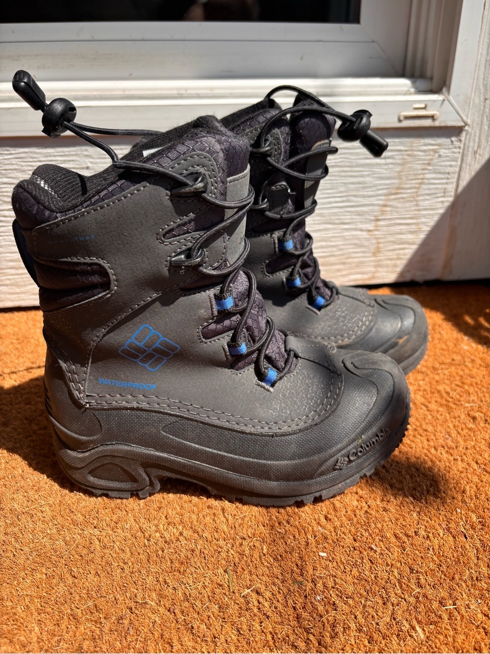 Columbia Bugaboot Plus Omni-Heat kids' boots